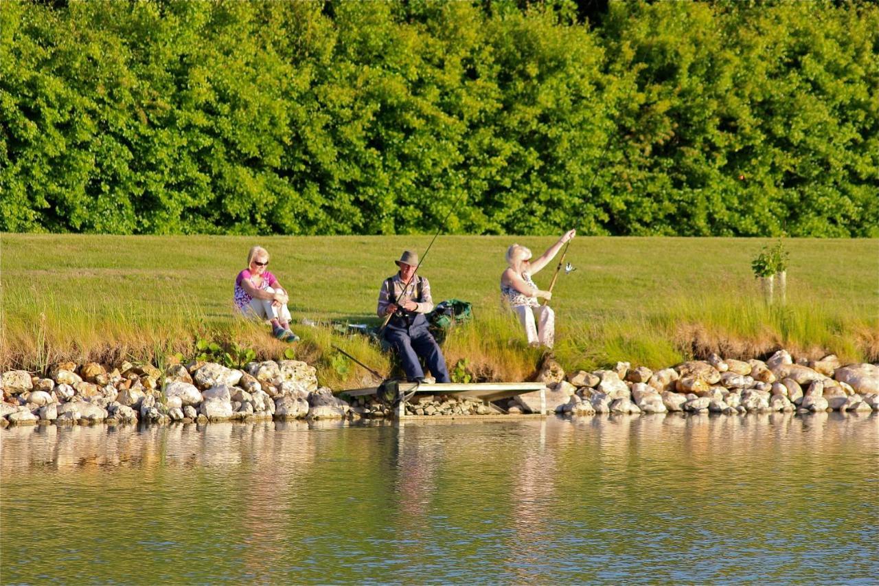 Fields End Lodges Doddington  Εξωτερικό φωτογραφία